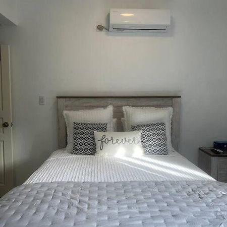 Little Cole Bay Apartment Koolbaai Екстериор снимка