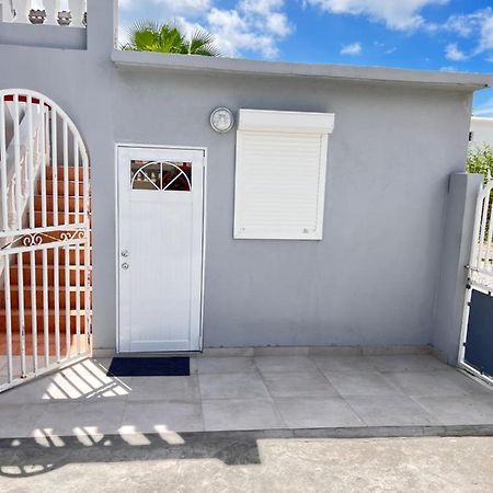 Little Cole Bay Apartment Koolbaai Екстериор снимка